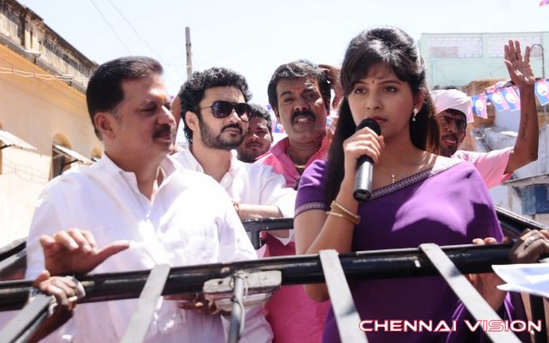 Mapla Singam Tamil Movie Photos by Chennaivision