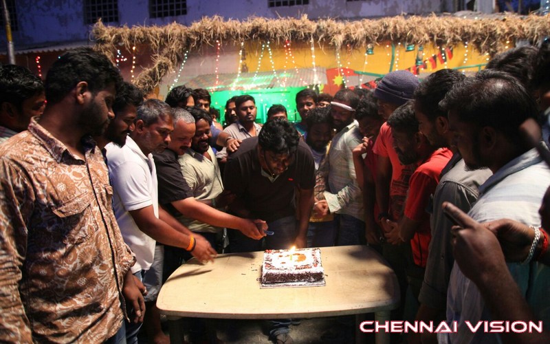 Enakku Innoru Per Irukku Movie Shooting Wrap Up Photos