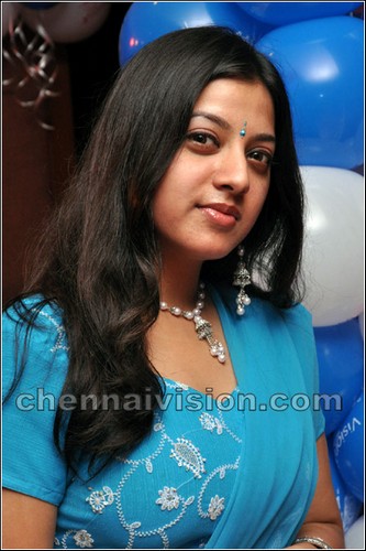 Tamil Actress Keerthi Chawla Photos by Chennaivision