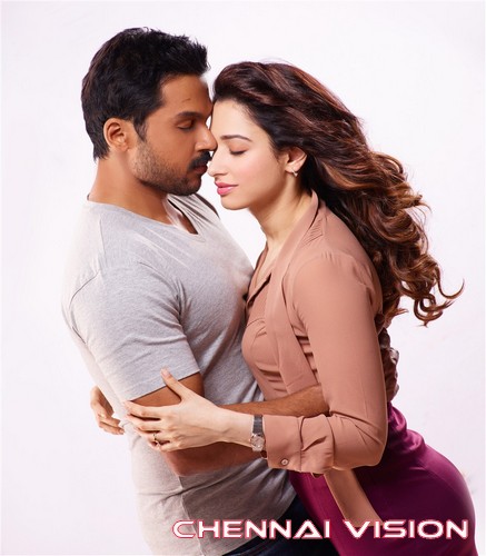 Thozha Tamil Movie Photos by Chennaivision