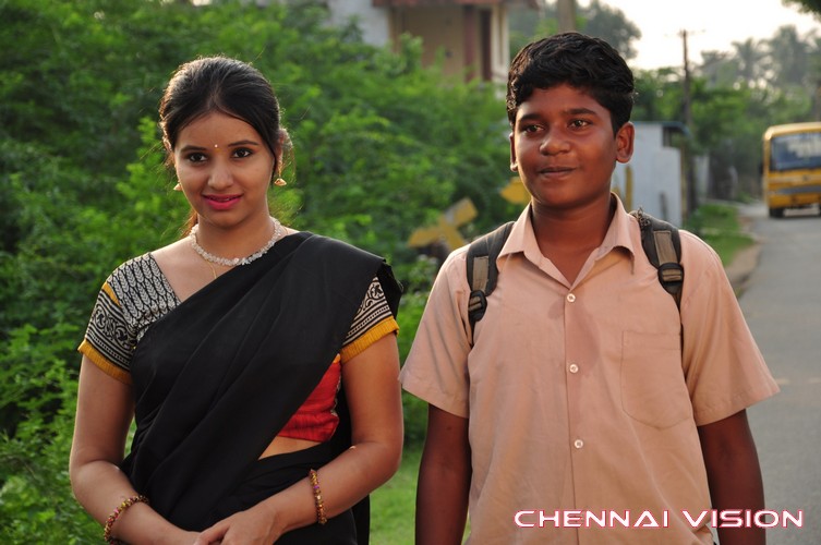 Yaanai Mel Kuthirai Savaari Tamil Movie Photos