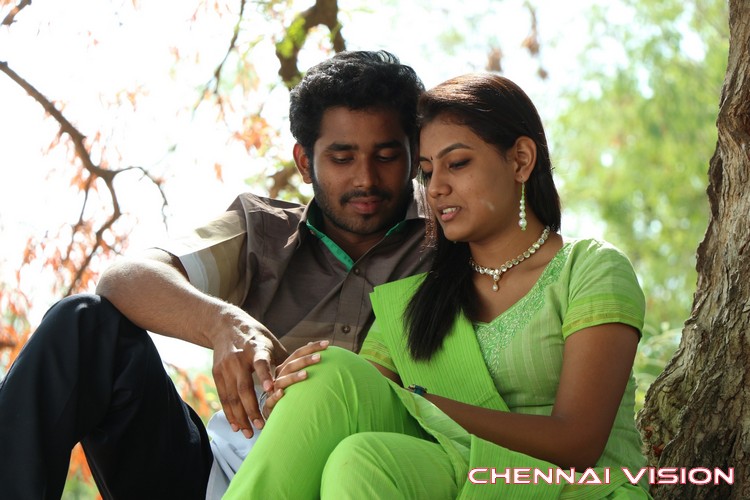 Yendru Thaniyum Tamil Movie Photos by Chennaivision