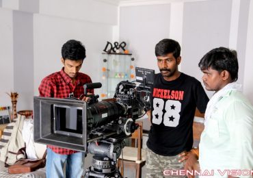 Chennai 2 Singapore Tamil Movie Working Photos