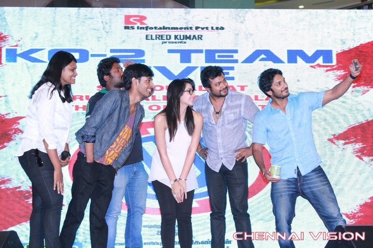 Ko 2 Tamil Movie Live Performance Photos