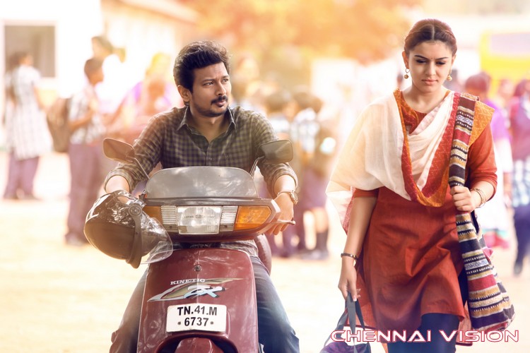 Manithan Tamil Movie Photos