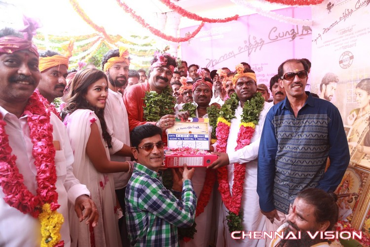 Naan Avalai Sandhitha Pozhudhu Tamil Movie Pooja Photos