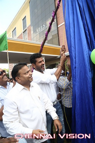 Prabhu Deva Inaugurate Michael Jackson Granite Statue Photos