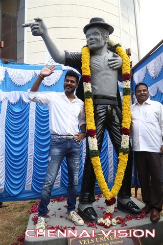 Prabhu Deva Inaugurate Michael Jackson Granite Statue Photos