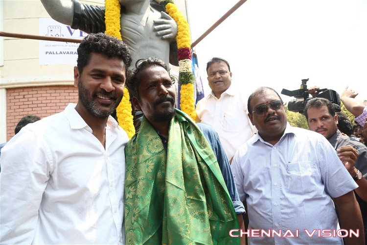 Prabhu Deva Inaugurate Michael Jackson Granite Statue Photos