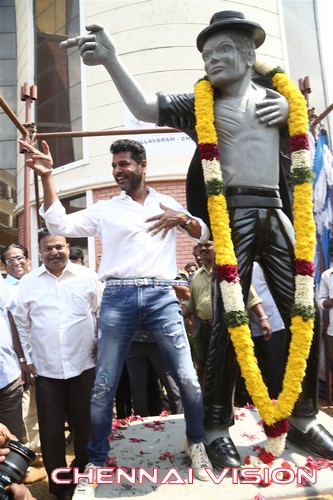 Prabhu Deva Inaugurate Michael Jackson Granite Statue Photos