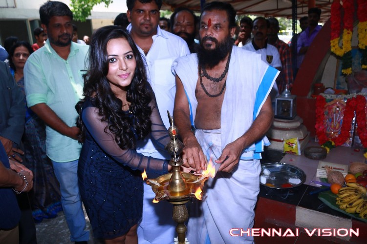 Sei Tamil Movie Pooja Photos