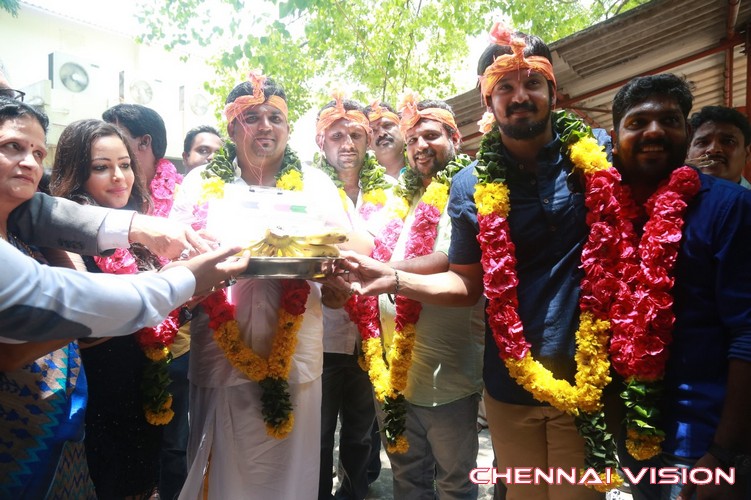 Sei Tamil Movie Pooja Photos