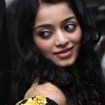 Tamil Actress Janani Iyer Photos