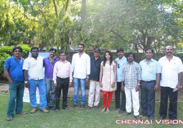 Yogiyan Varan Somba Eduthu Ulla Vai Tamil Movie Press Meet Photos by Chennaivision