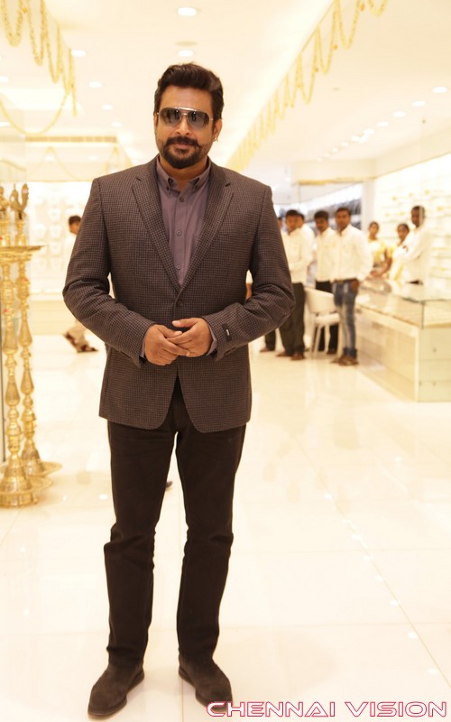 New Saravana Stores Padi Showroom Inauguration Photos