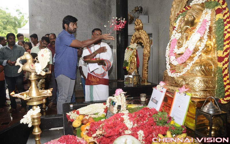 Rekka Tamil Movie Pooja Photos