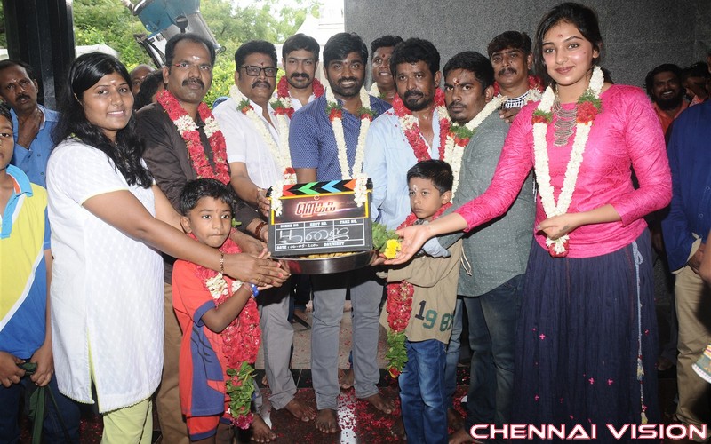 Rekka Tamil Movie Pooja Photos