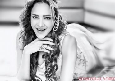 Tamil Actress Lakshmi Manchu Photos
