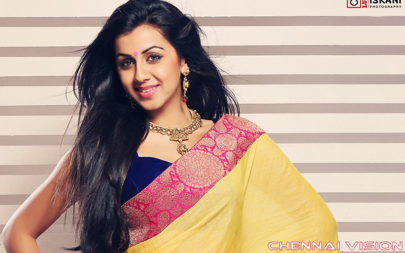 Tamil Actress Nikki Galrani Photos