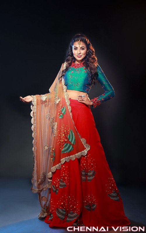 Tamil Actress Parvathy Nair Photos