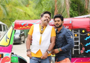 Thappu Thanda Tamil Movie Review