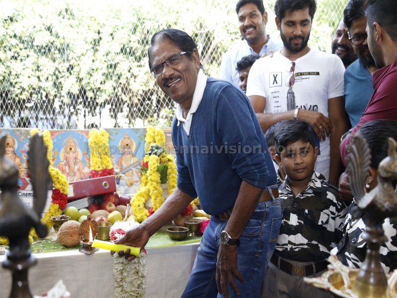 100% Kadhal Movie Pooja Photos