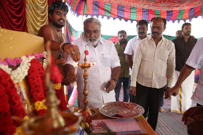 GajiniKanth pooja stills