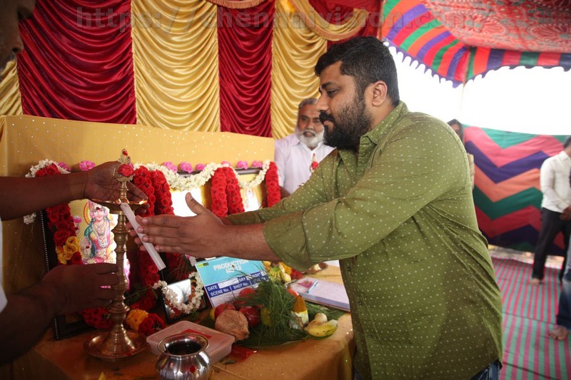 GajiniKanth pooja stills