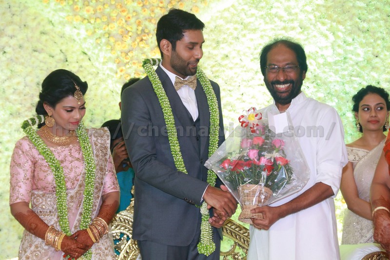 AadhavWedsVinodhnie Reception Images