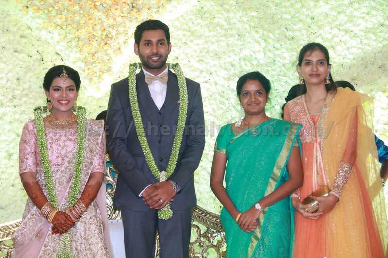 AadhavWedsVinodhnie Reception Images