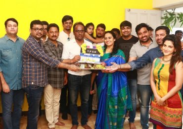 Tamil Padam 2.O Pooja Stills