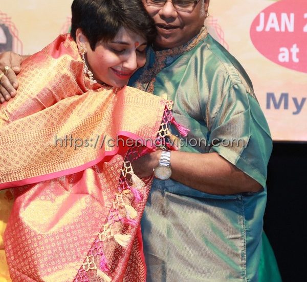 100th Show of Madhuvanthi Arun's Thillalangadi Moganambal Event Photos