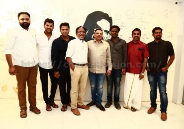 Padaiveeran Movie Trailer Launch Photos
