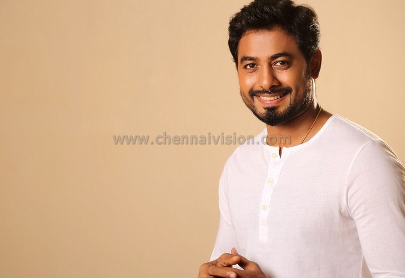 Actor Aari Photos