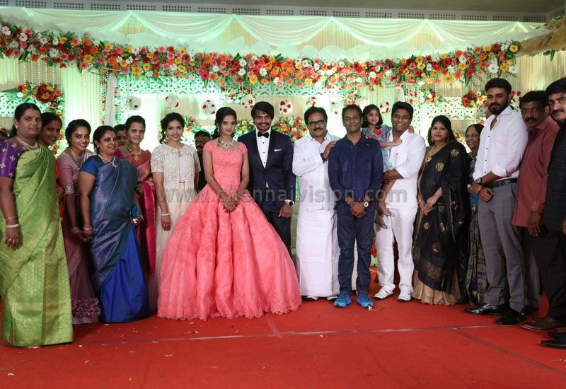 Esakki Kishore Weds Chandra Roshini Wedding Reception Photos