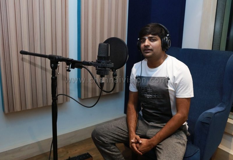 Ghajinikanth Tamil Movie Dubbing Pooja Photos