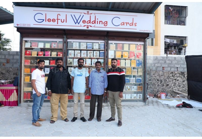 MaKaPa Anandh Launches Wedding Street & Gleeful Cards