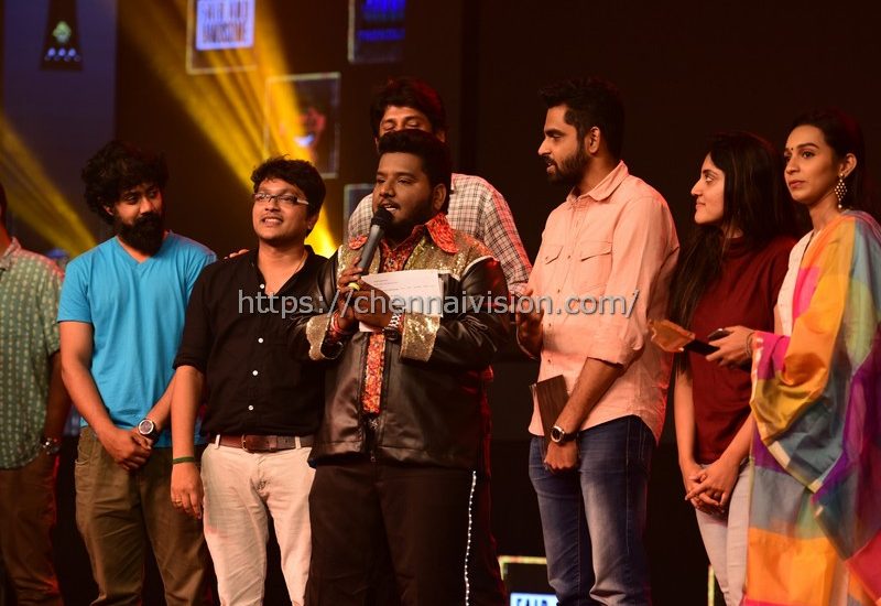 Trendloud & Shivdreamz - Desi Awards 2017