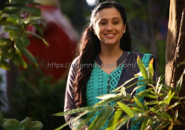 Ezhumin Tamil Movie Photos