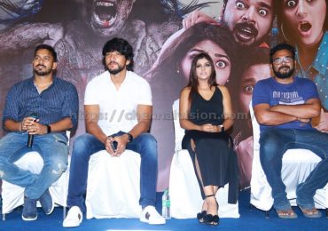 Iruttu Araiyil Murattu Kuthu Press Meet Stills