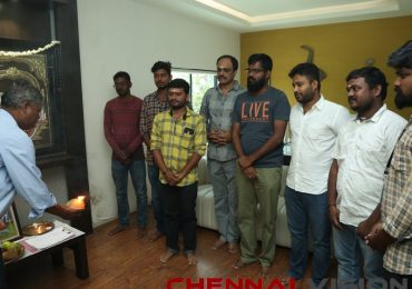 Pallu Padama Paathuka Movie Dubbing Pooja Photos