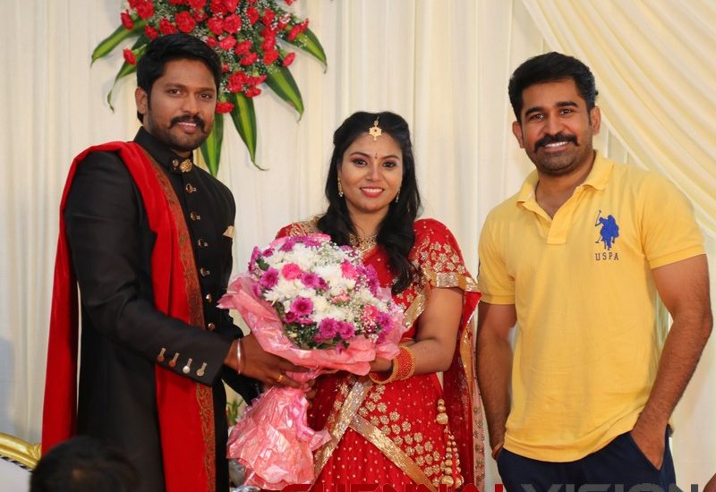 Actor Soundararaja - Tamanna Wedding Reception Stills