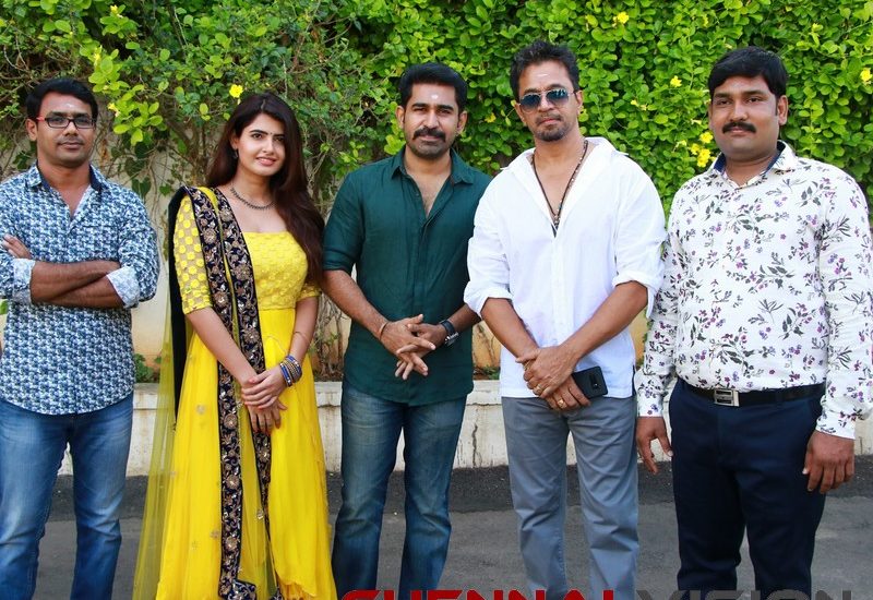 Kolaigaran Tamil Movie Pooja Stills