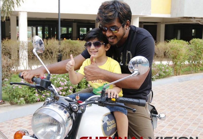 Aaruthra Tamil Movie Photos
