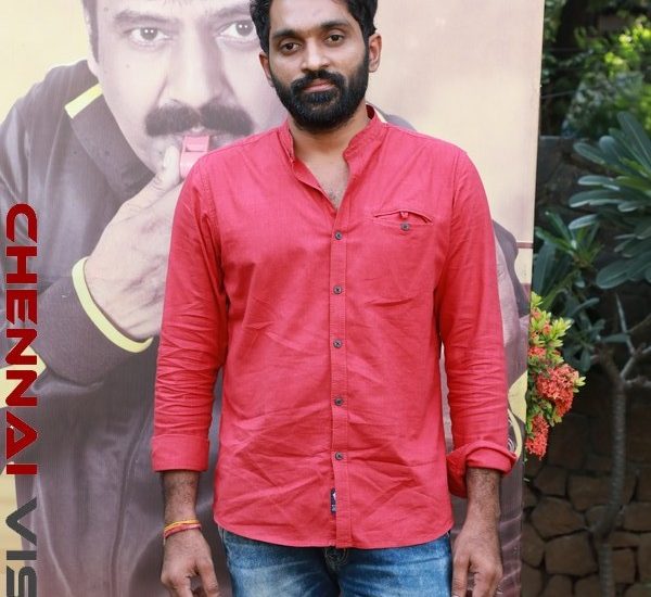 Ezhumin Press Meet Photos 5