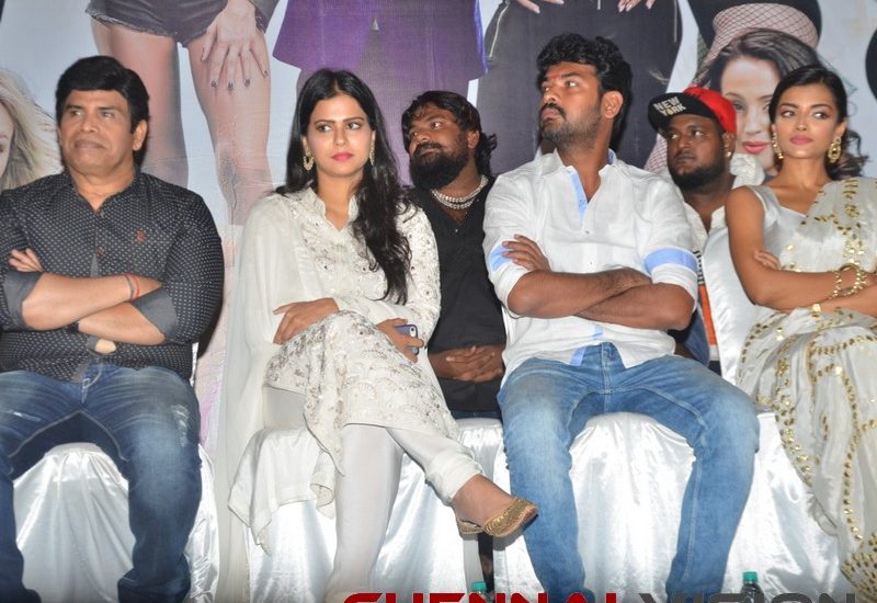 Evanukku Engayo Matcham Irukku Tamil Movie Audio Launch Photos 8