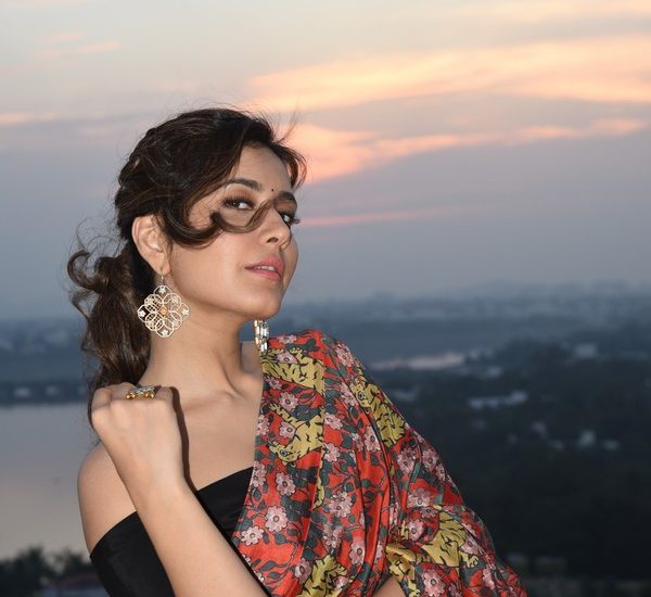 Raashi Khanna Latest Photos 7