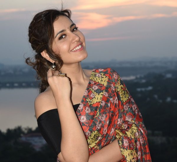 Raashi Khanna Latest Photos 8