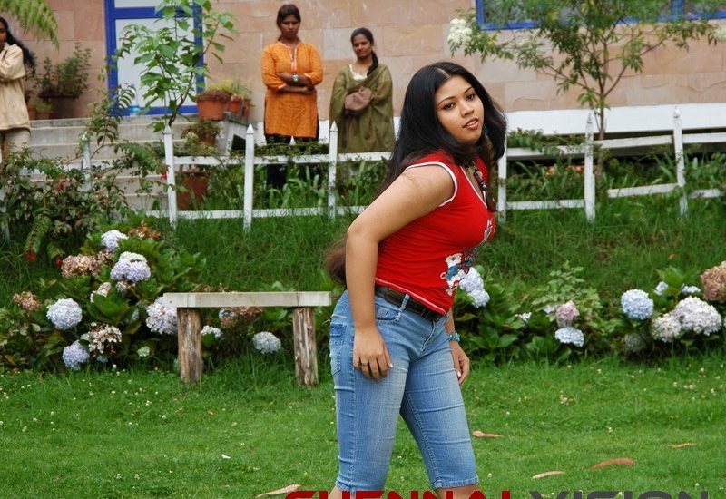 ithu thaan kadhala Tamil Movie photos 5