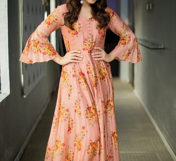 Actress Raashi Khanna latest Photos 1